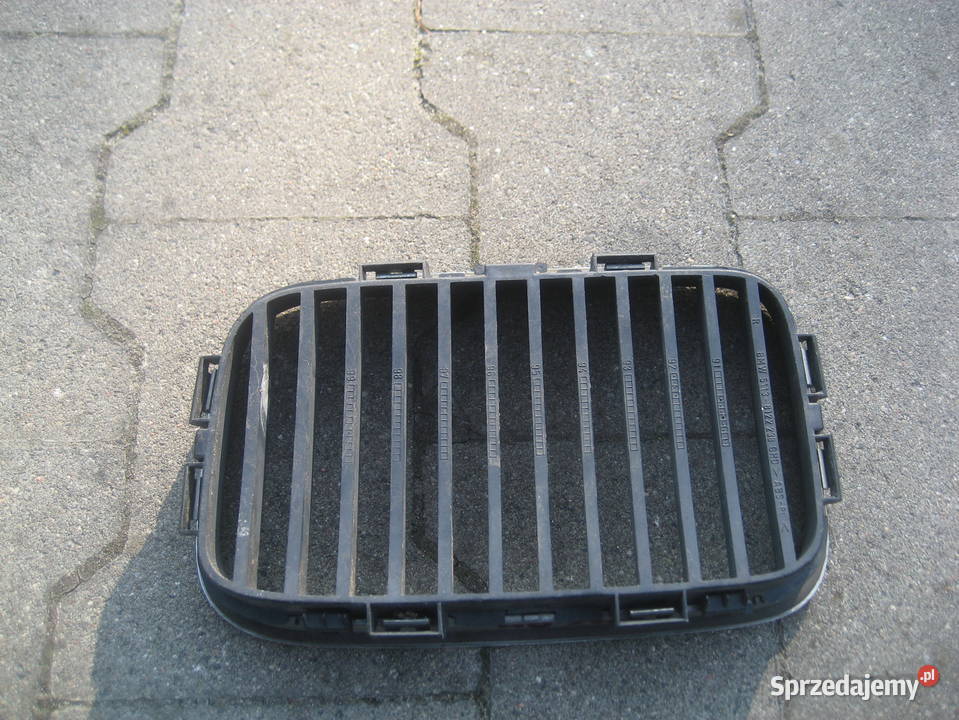 bmw e36 9094r atrapa grill prawy lewy 8122237 Rakoniewice