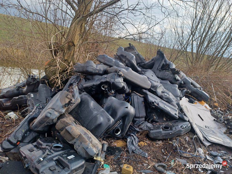 Oddam zderzaki i bąki różnych samochodów Zderzaki Kotnowo