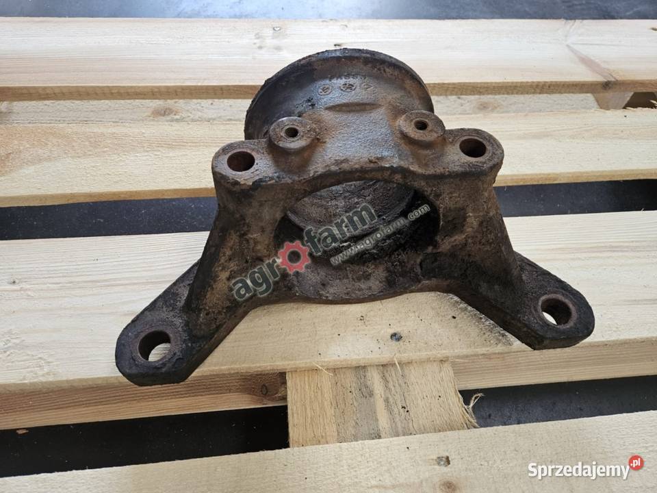 Podpora mostu FWD Massey Ferguson 6180 6270 Układ kierowniczy i oś przednia Rolnictwo Byków