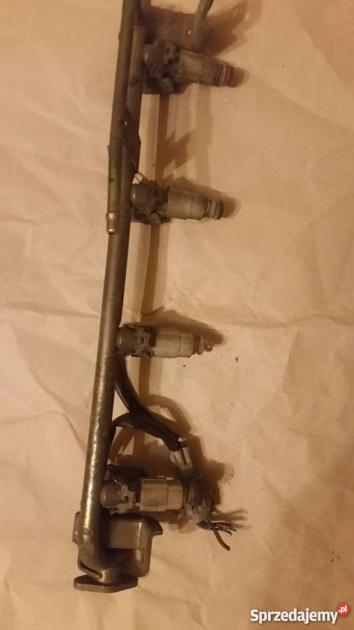 LISTWA WTRYSKOWA NISSAN ALMERA PRIMERA P11 20B Układ paliwowy Bielsk Podlaski