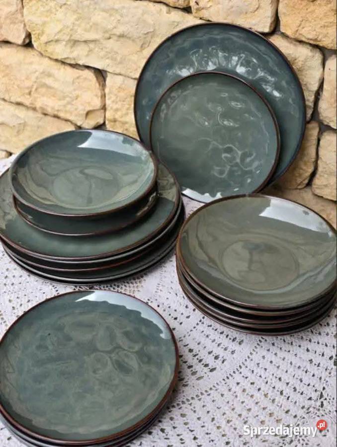 Zestaw talerzy 18 el sprzedam