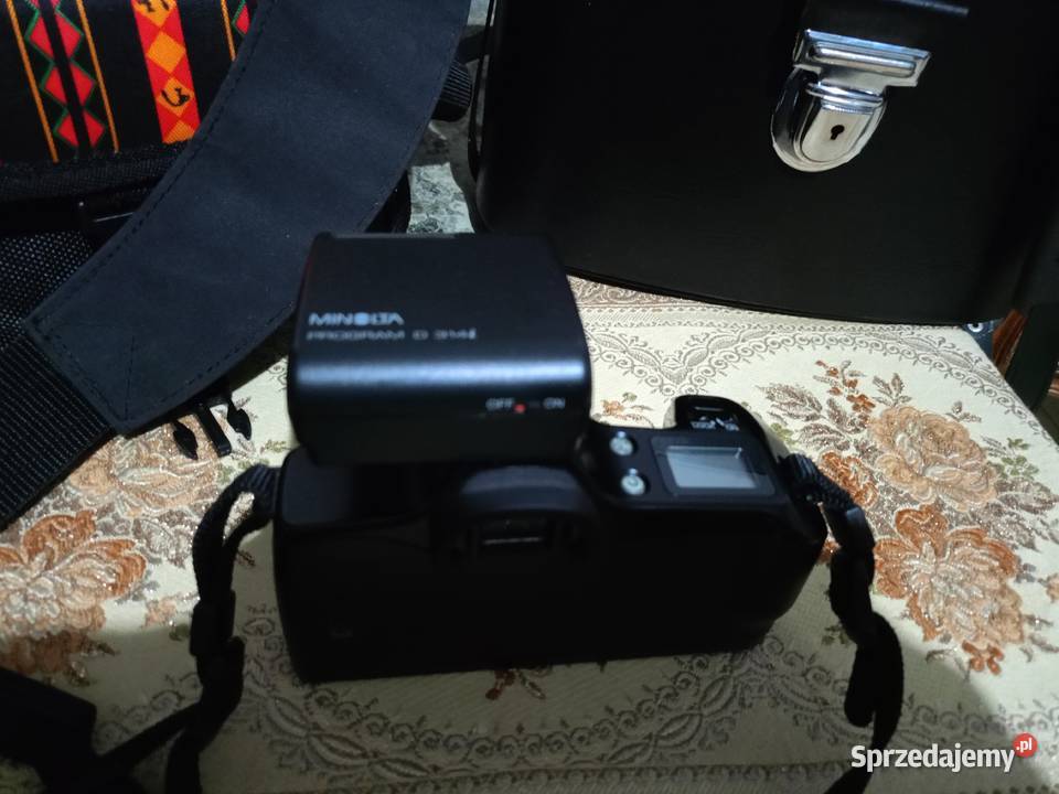 Aparat Lustrzanka Minolta Dynax 3000i z Lampą Drawski Młyn
