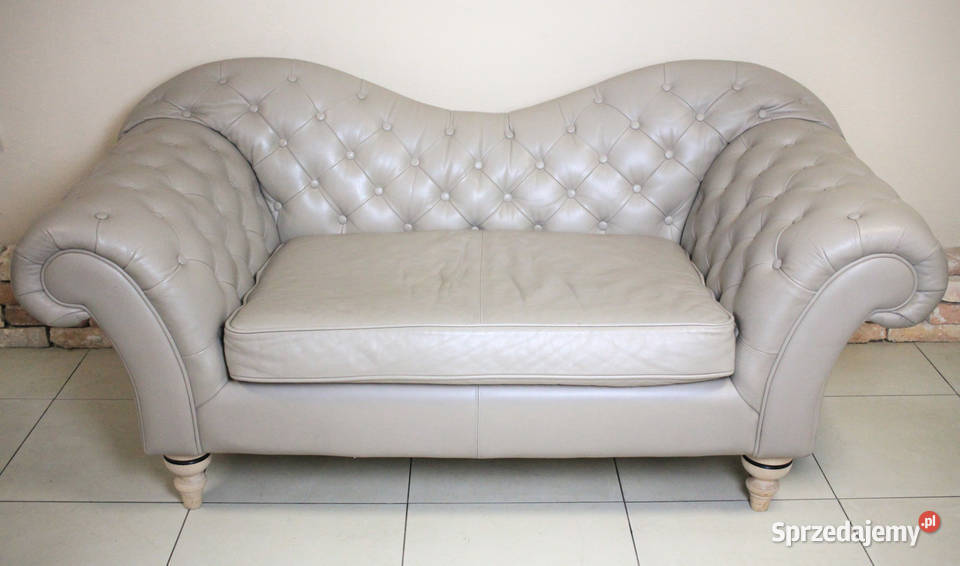 Piękna sofa w stylu Chesterfield Pszczyna
