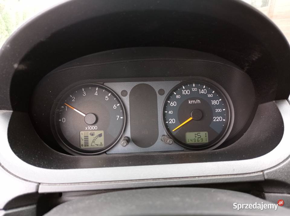 Ford Fiesta 2003 13 benzyna długie opłaty stan lakier metallic Kraków