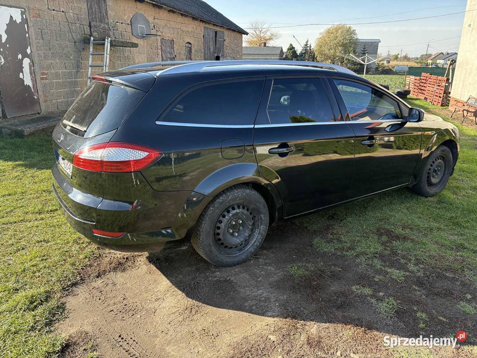 Mondeo MK4 rodzinne kombi czarny Mondeo Kutno sprzedam