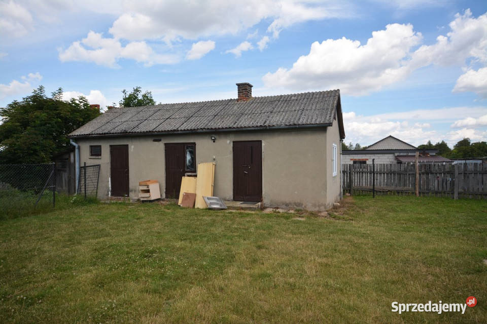 sprzedaży domu wolnostojącego Niemce 100m2 Rok budowy 1968 sprzedam