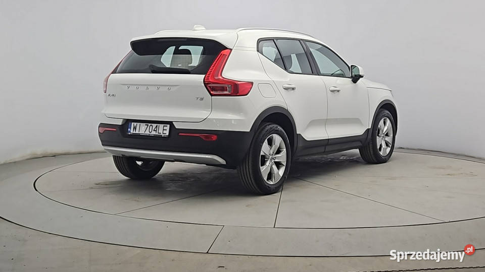 Volvo XC 40 T3 Momentum aut Z Polskiego Salonu mazowieckie