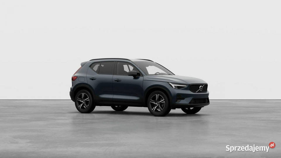 Volvo XC 40 Plus Dark B3 Mild Hybrid Benzyna 163KM Łódź sprzedam
