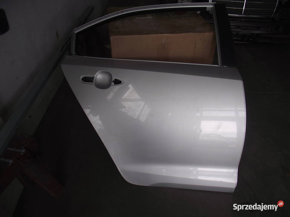 Toyota Corolla E 21 drzwi tylne prawe Wrocław
