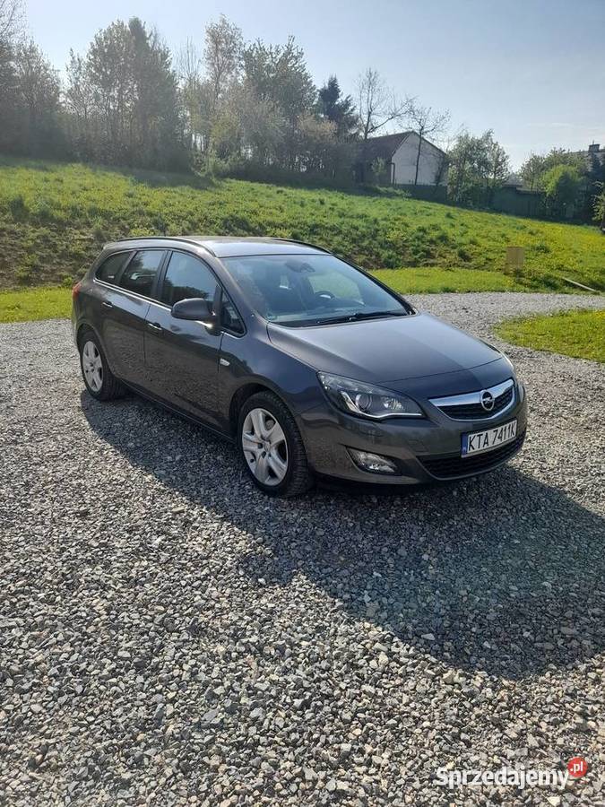 Opel Astra J 17 cdti 125 2012 manualna Siemiechów