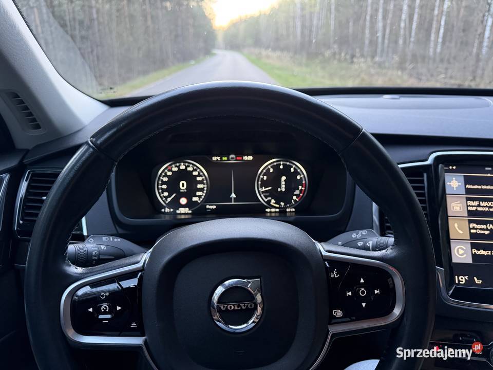 VOLVO XC90 II 20 T6 AWD MOMENTUMPolestar Pionki sprzedam