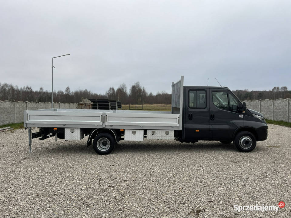 Iveco Daily 70C18 7osobowy DokaBrygadowy nieuszkodzony świętokrzyskie Daleszyce sprzedam