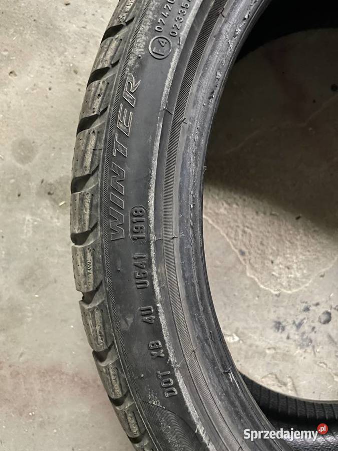 Opony Pirelli 22540r18