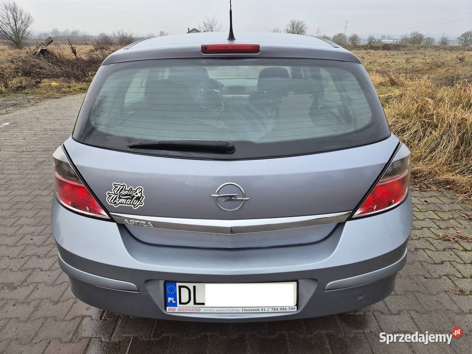 Opel Astra 14 2010 ECOTEC 5Dzwiowy Salon sprzedam