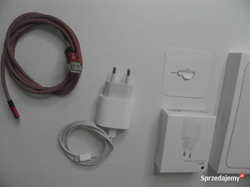 iPhone 11 64 gb z akcesoriami śląskie sprzedam