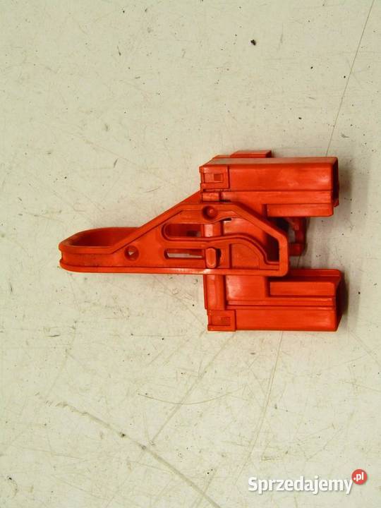 BEZPIECZNIK BATERII TOYOTA PRIUS III LIFT osobowe Skrzynki bezpieczników