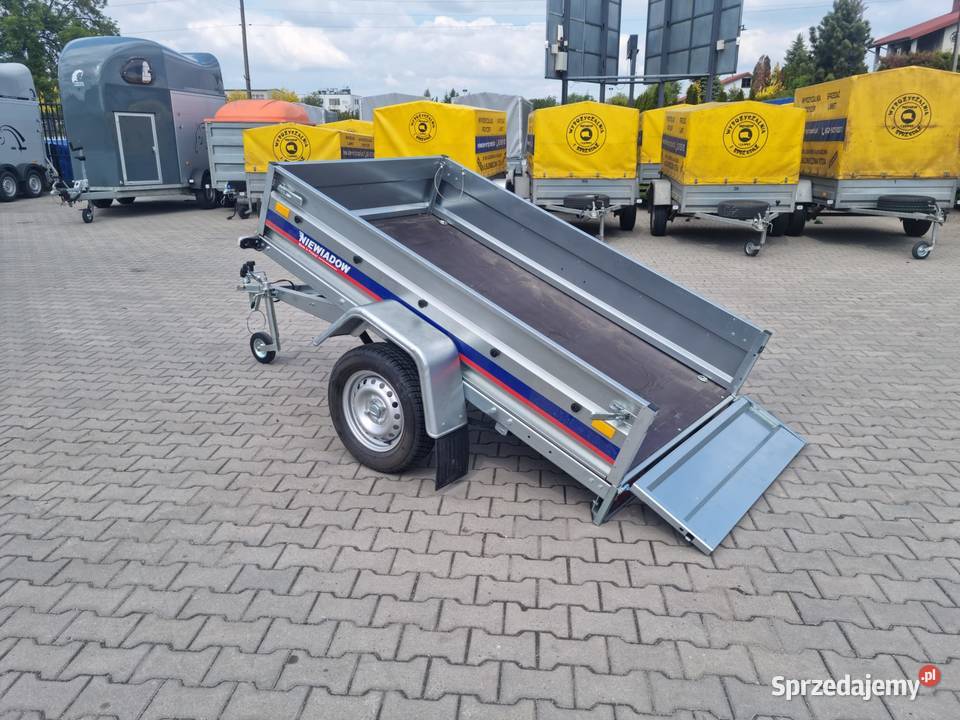 Przyczepa jedno osiowa uchylana Niewiadów Płock