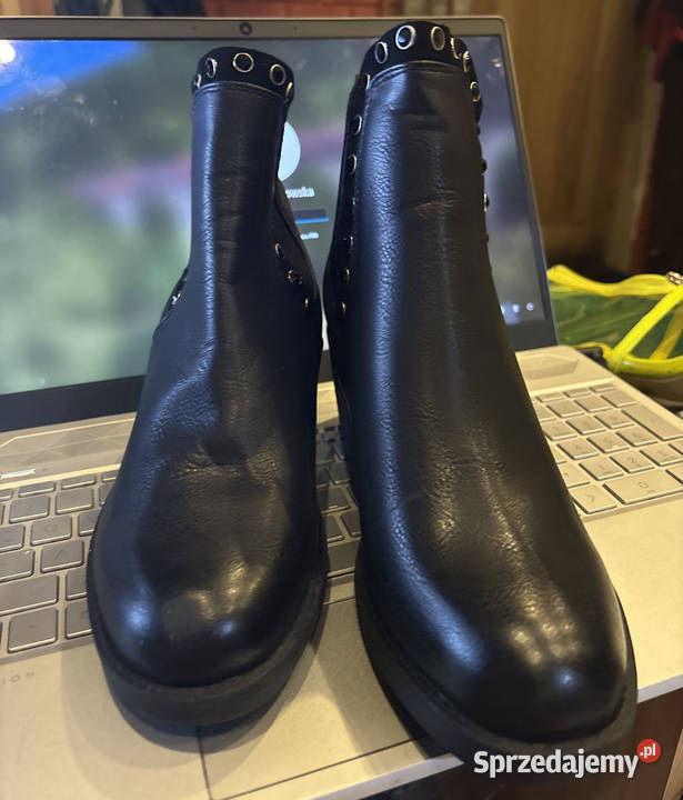 Piękne czarne buciki rozmiar 37 Półbuty Myszków