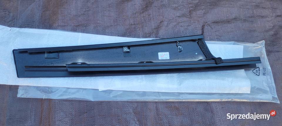 RENAULT FLUENCE OSŁONA SŁUPKA PRAWY PRZOD osobowe śląskie Ruda Śląska