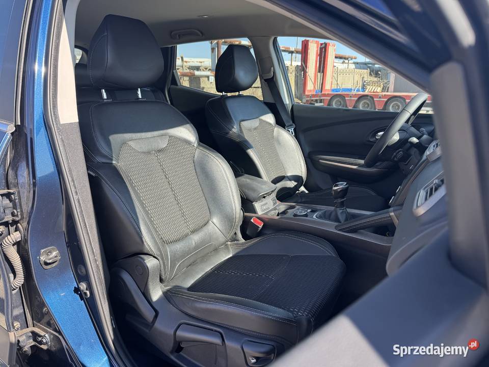 Renault Kadjar 12 BENZYNA Klimatronik Tempomat bluetooth