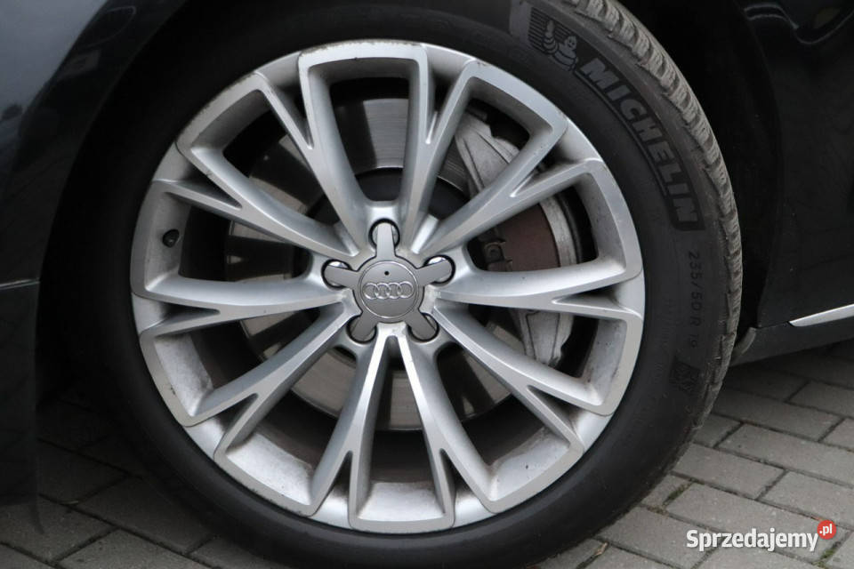 Audi A8 KRAJOWY2właściciel serwisowany w ASO z czarny