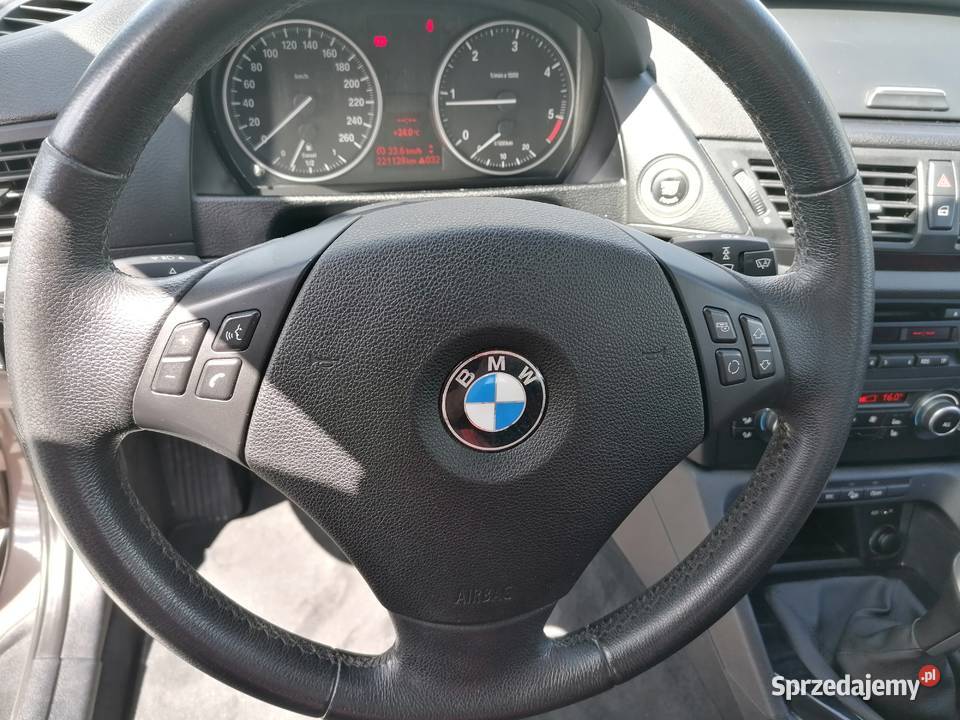 Bmw X1 xdrive 20 diesel 177 2010 przebieg 221 brązowy