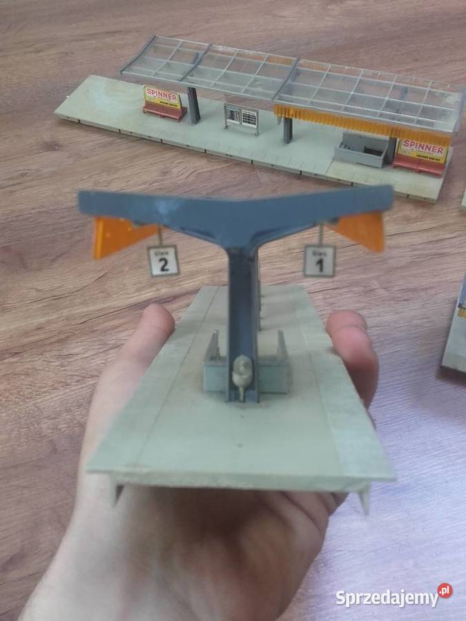 Dworzec kolejowty feller germany 11171I w sakli Będzin