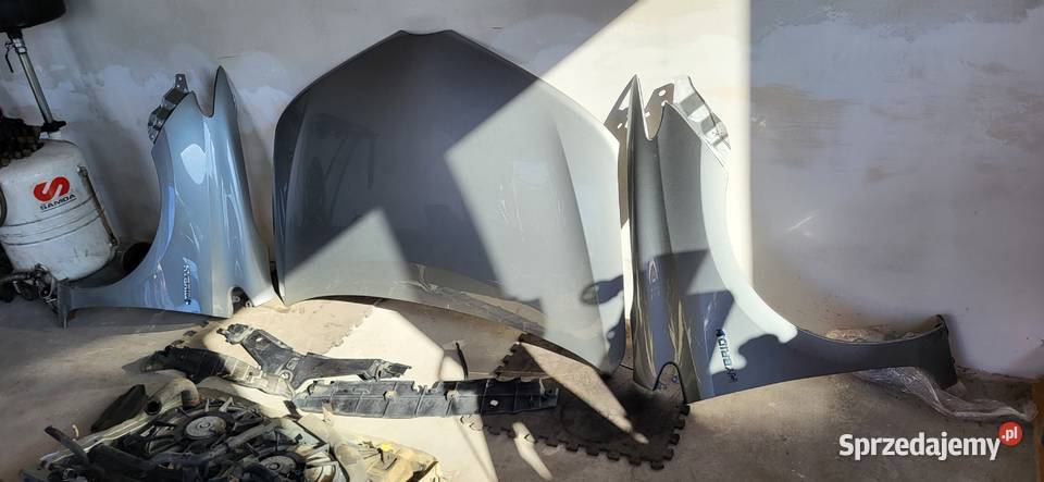 Sprzedam kompletny przód toyota aurisII hybryda sprzedam