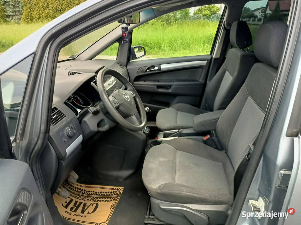 Opel Zafira Opel Zafira 19CDTI 101 06r 7os B małopolskie Tarnów