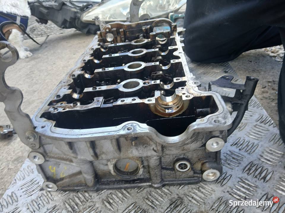 Głowica silnika 16 B V753354980N Peugeot Citroen osobowe