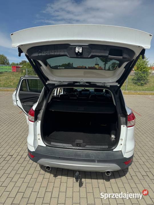 FORD KUGA Oferuję SUVa z 2015 roku sprowadzonego Motoryzacja Tolkmicko