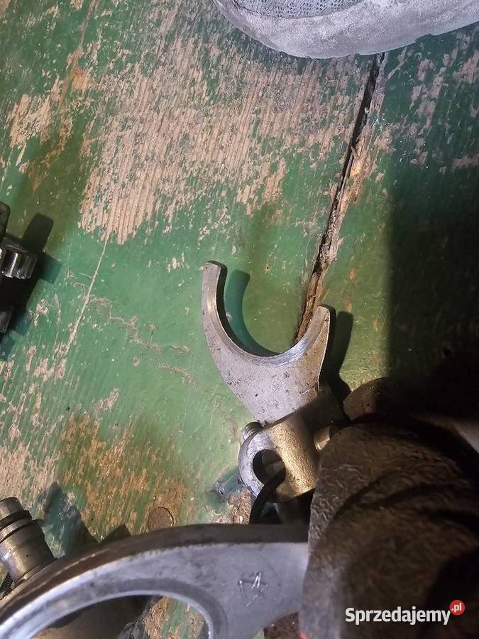 Aprilia rv4 minarelli skrzynia biegów wałek Jelenia Góra