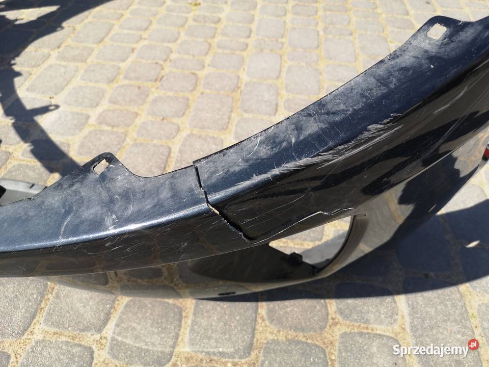 Zderzak przedni Toyota Auris II