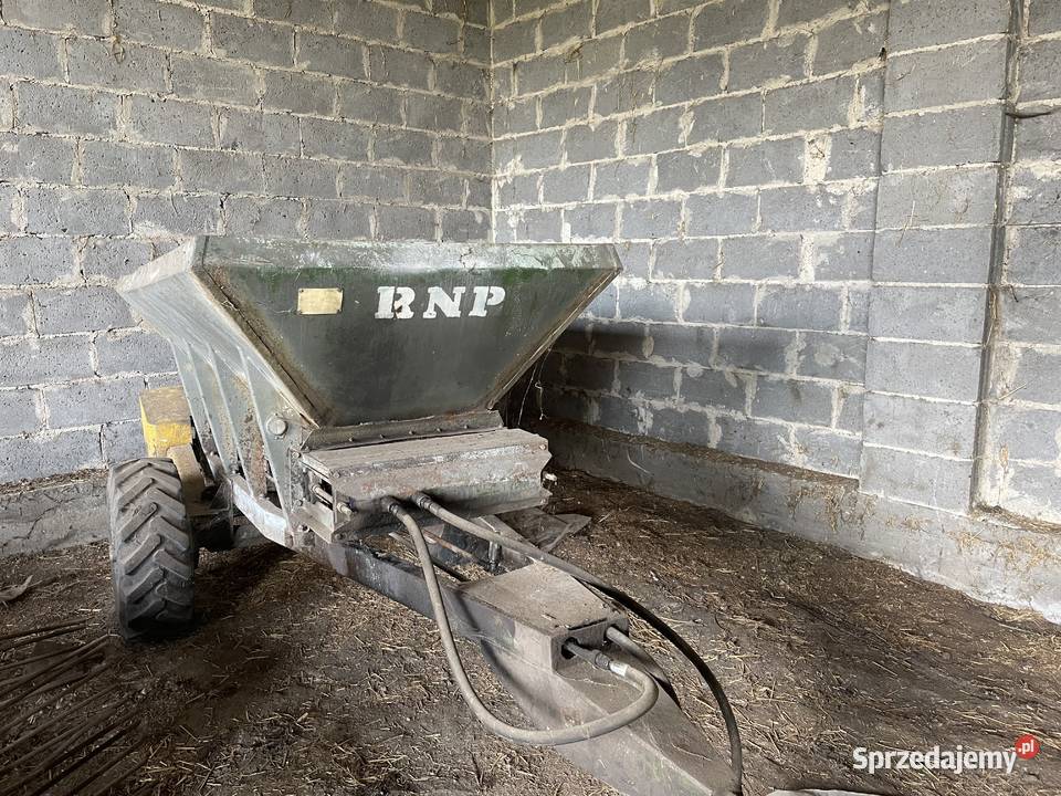 Rozsiewacz nawóz RNP stan bobry 100 sprawny kujawsko-pomorskie Osięciny