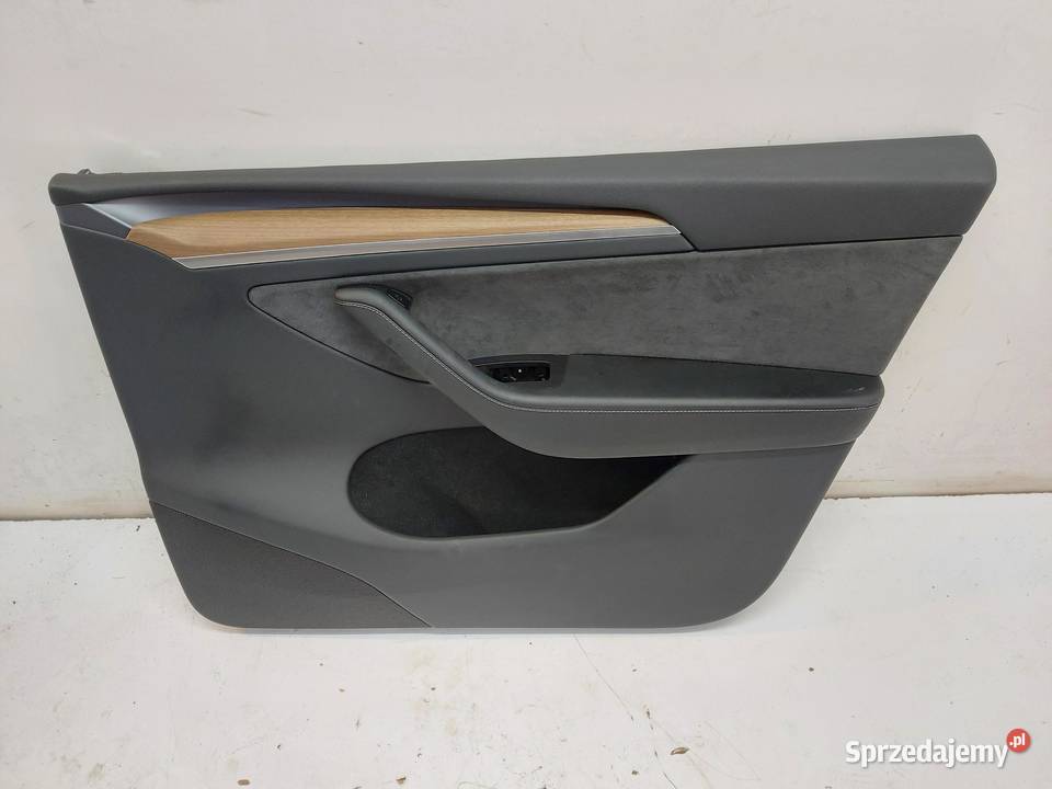 TESLA MODEL Y 2024r TAPICERKA BOCZEK DRZWI PRAWY