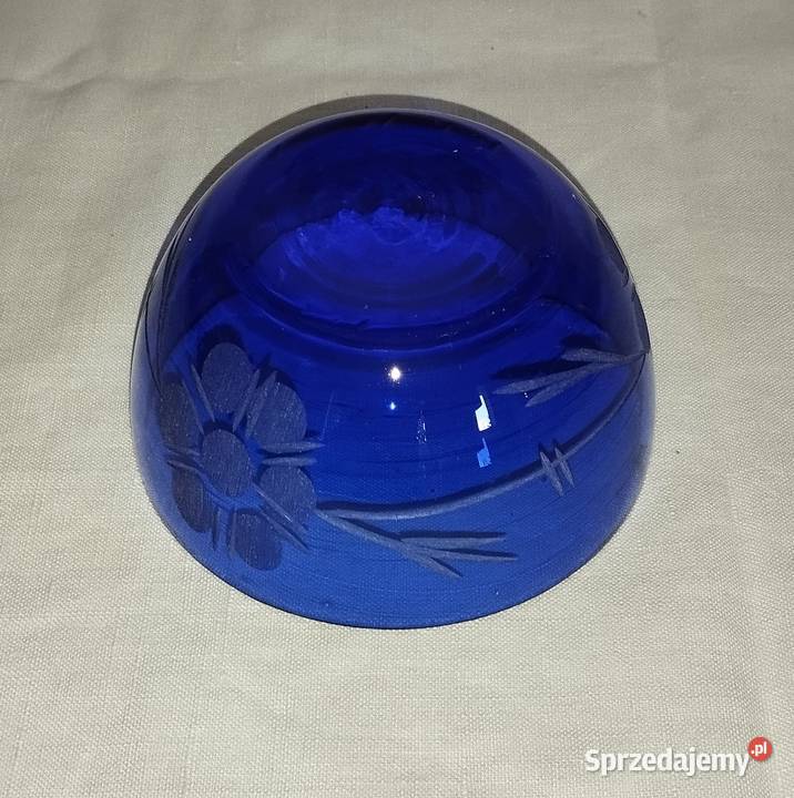 Szkło w kolorze kobaltowym