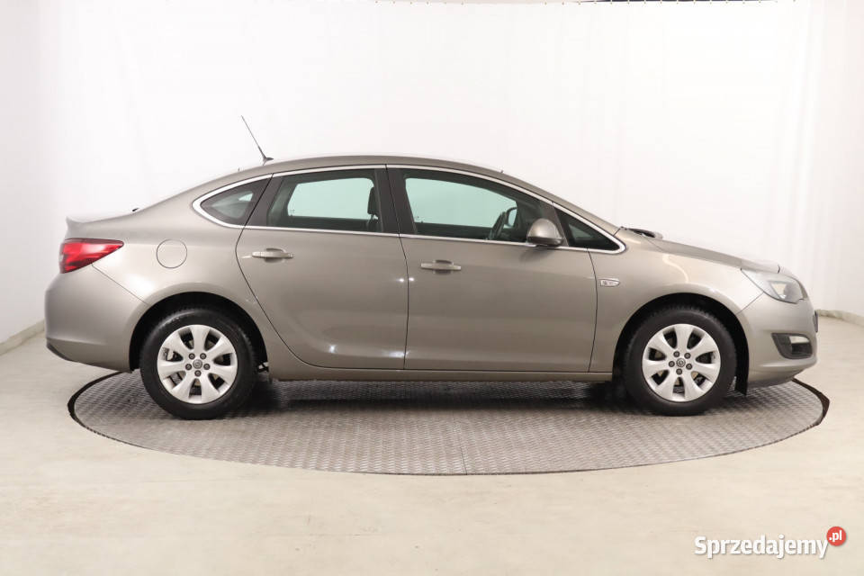 Opel Astra 14 T Zabrze