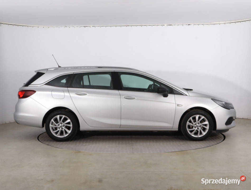 Opel Astra 12 Turbo