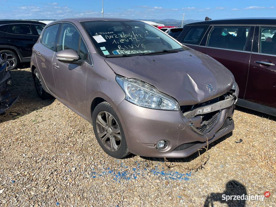 PEUGEOT 208 1.6 VTi 120 Allure CE26