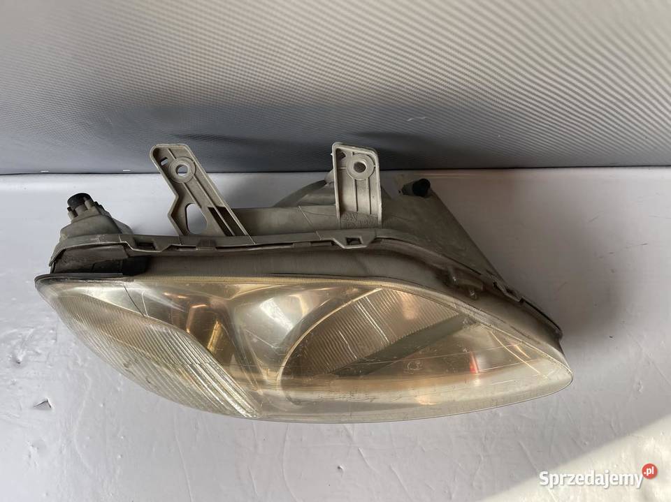 HONDA CIVIC 3D PRAWA LAMPA PRZÓD lampy przednie