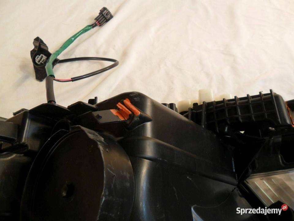 Reflektor Przód strona prawa Nissan Leaf II ZE1 wielkopolskie Nowy Tomyśl