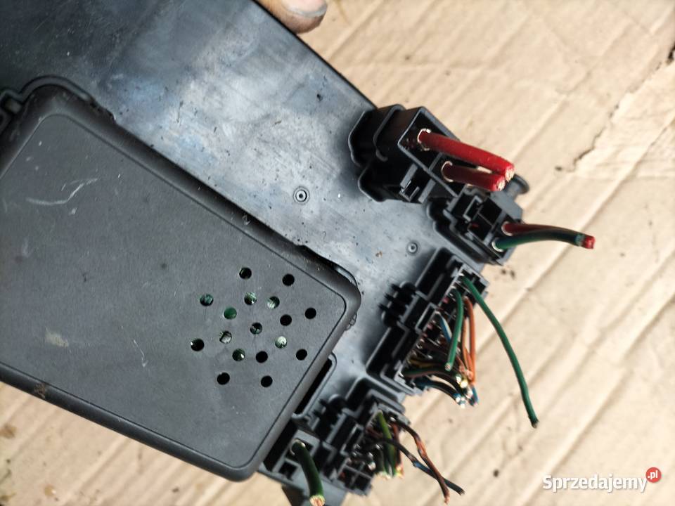 SKRZYNKA BEZPIECZNIKÓW FORD MONDEO MK1 MK2 18 TD wyposażenie elektryczne Kamień-Kolonia