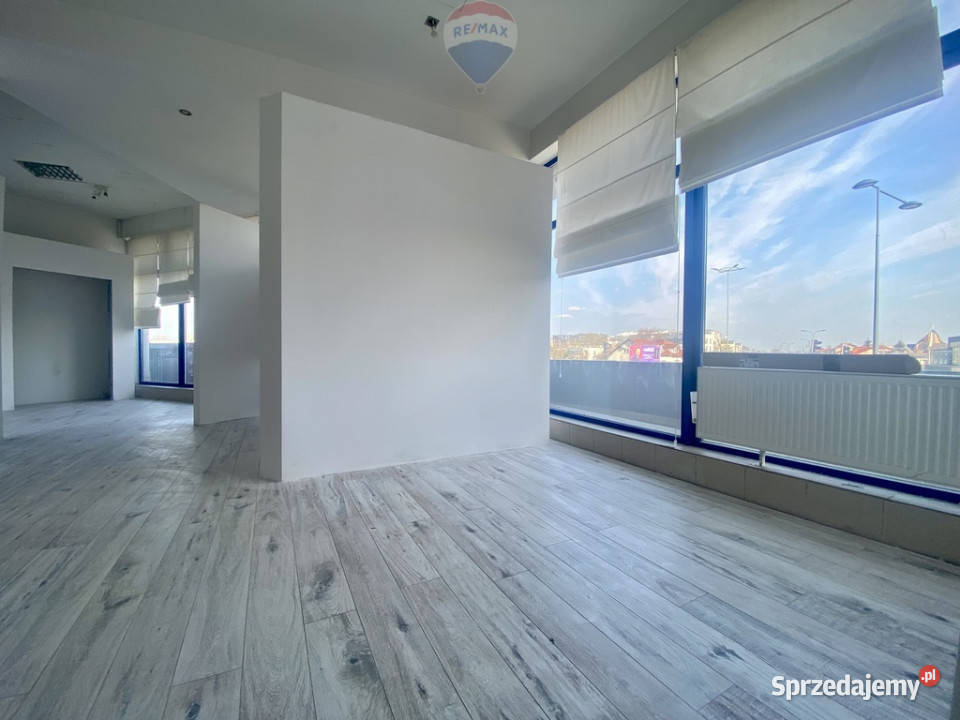 Lokal w świetnej lokalizacji z witrynami mazowieckie Warszawa sprzedam