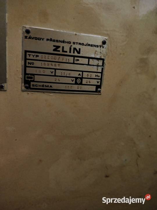 Ćwiekarka obuwia Svit