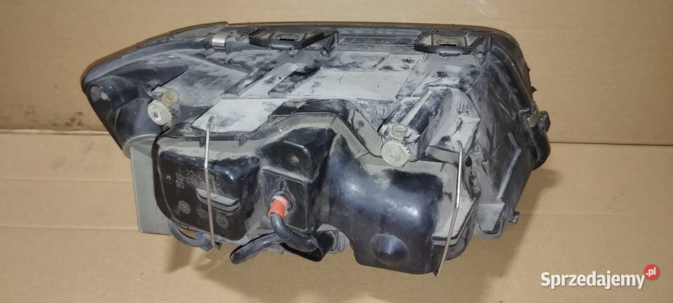 AUDI A6 C5 LIFT 0104 REFLEKTOR XENON LEWY PRZOD Bielsko-Biała