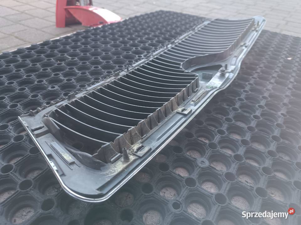 Skoda Octavia 2 II kratka ramka grill atrapa sprzedam