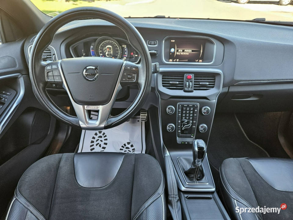 Volvo V40 20 benzyna T4 190 RDesign 100 ASR (kontrola trakcji) V40