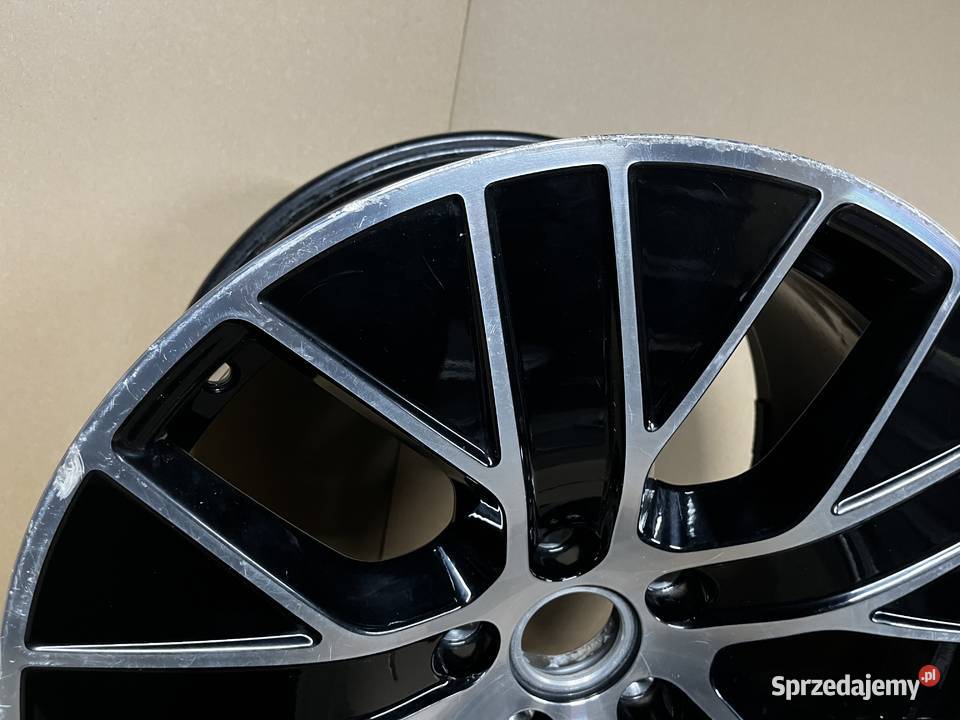 Felga Porsche Taycan 4S S Turbo Aero 11Jx20 ET60