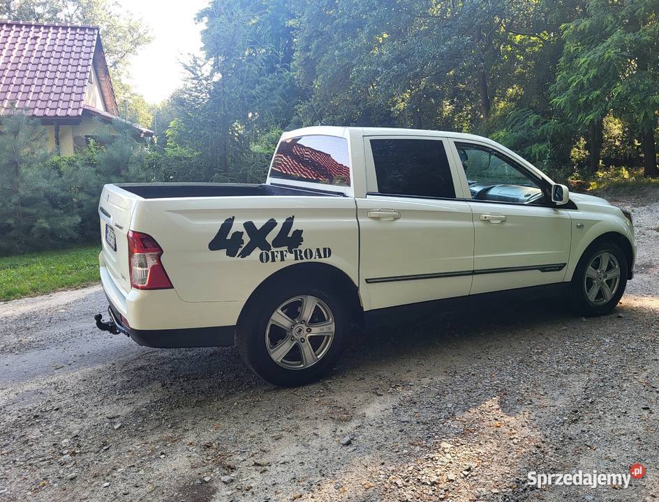 Piękny pick up ssangyong action sport Miękinia