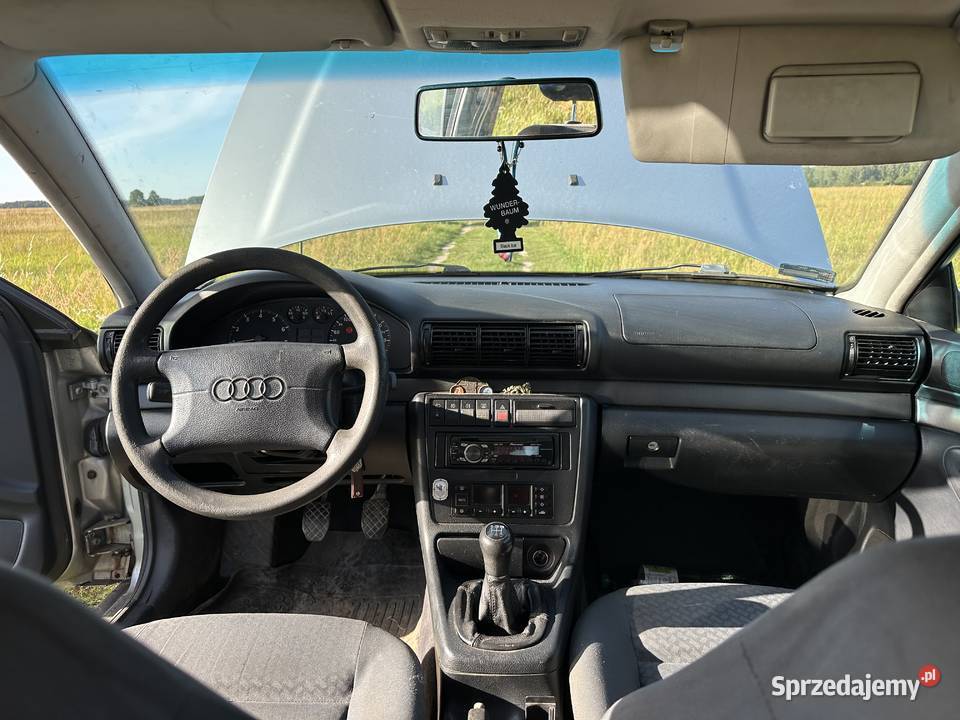 Sprzedam Audi A4 B5 16 benzyna lubelskie Lubartów